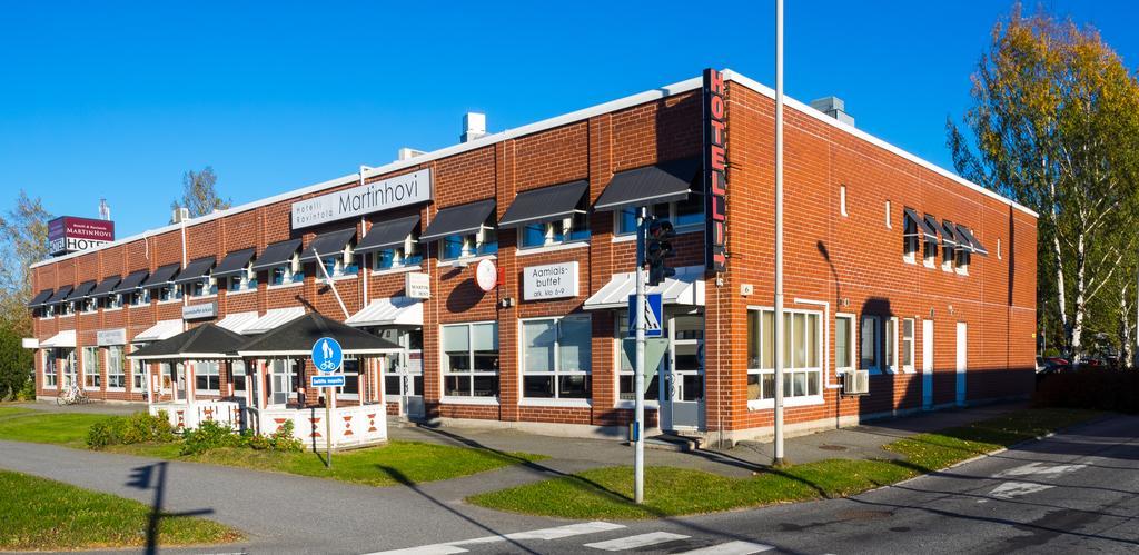 Hotelli & Ravintola Martinhovi Raisio Exterior photo